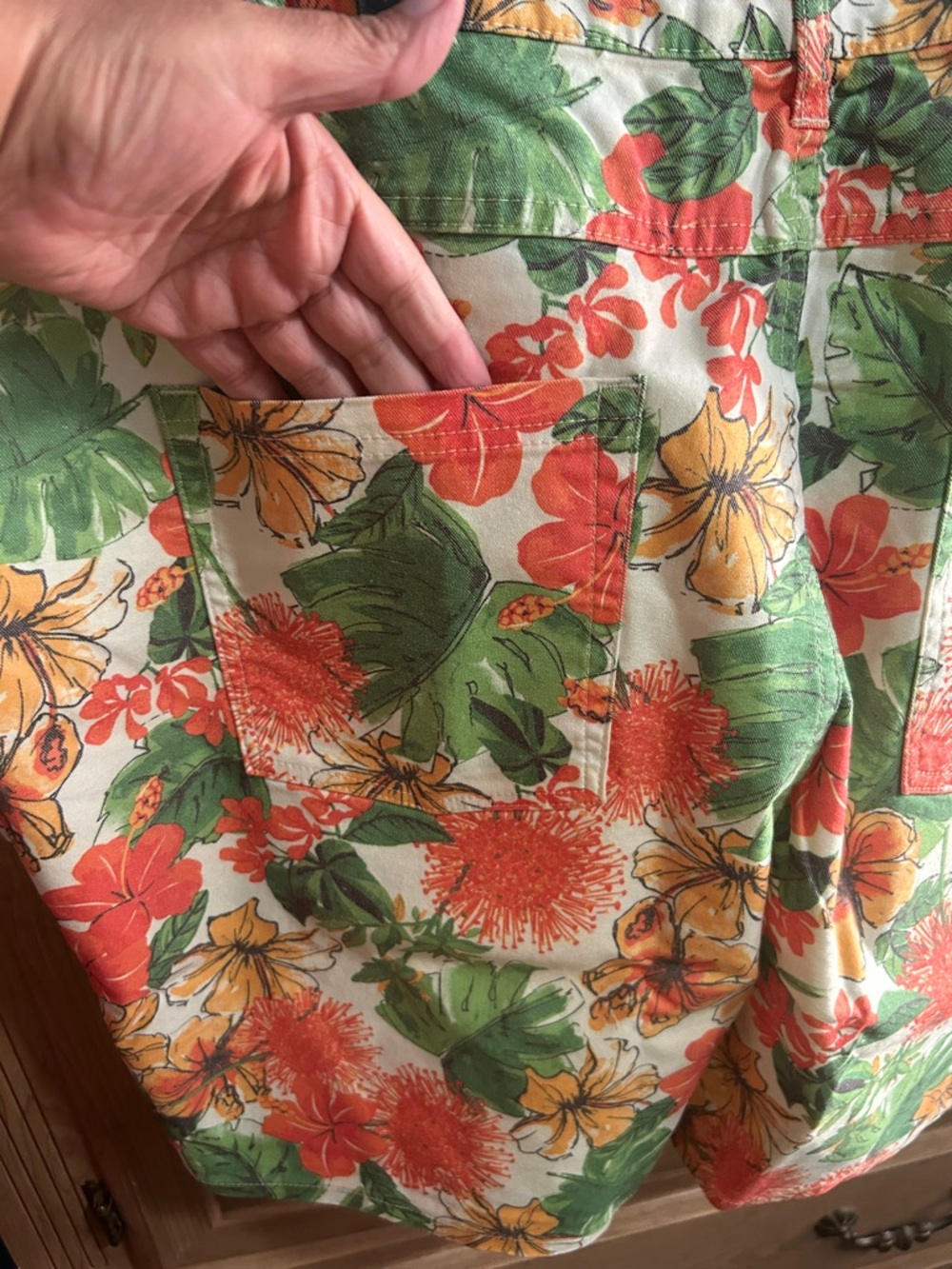 Shorts - Picture 4 of 5